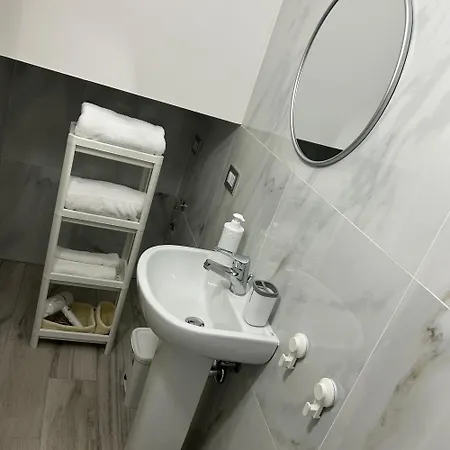House Diva * Naples